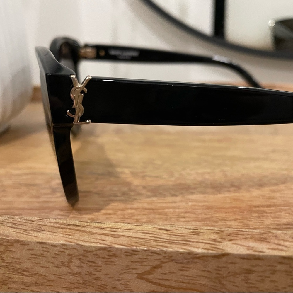 Ysl sunglasses - Picture 3 of 7